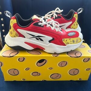 Reebok Limited Edition Tom and Jerry Vector Runner Chunky Athletic Shoe